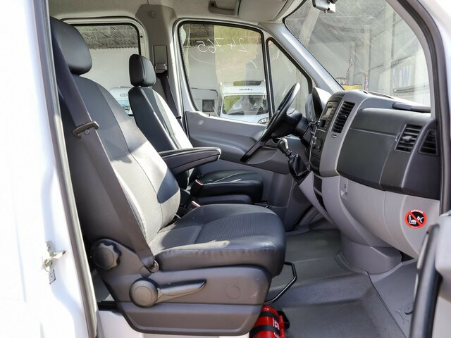 MERCEDES-BENZ Sprinter 316CDI DOKA,Allrad,AHK,Standhzg. - Curtain side van, Combi van: picture 2 MERCEDES-BENZ Sprinter 316CDI DOKA,Allrad,AHK,Standhzg. - Curtain side van, Combi van: picture 2