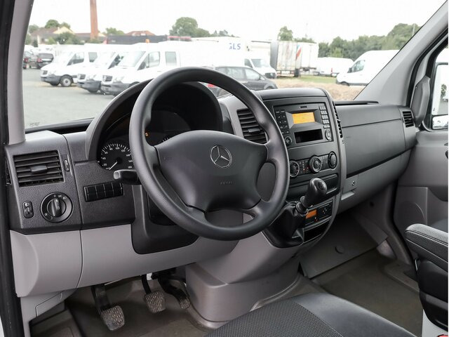 MERCEDES-BENZ Sprinter 316CDI DOKA,Allrad,Klima,AHK,TCO... - Flatbed van, Combi van: picture 4 MERCEDES-BENZ Sprinter 316CDI DOKA,Allrad,Klima,AHK,TCO... - Flatbed van, Combi van: picture 4