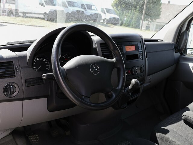 MERCEDES-BENZ Sprinter 316CDI Pritsche,Allrad,Klima... - Curtain side van: picture 4 MERCEDES-BENZ Sprinter 316CDI Pritsche,Allrad,Klima... - Curtain side van: picture 4