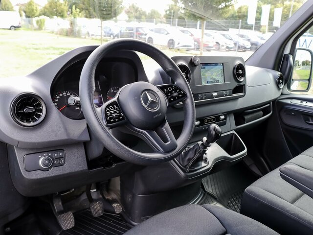 MERCEDES-BENZ Sprinter 317 CDI Kasten,L2H2,MBUX,Kamera - Panel van: picture 5 MERCEDES-BENZ Sprinter 317 CDI Kasten,L2H2,MBUX,Kamera - Panel van: picture 5