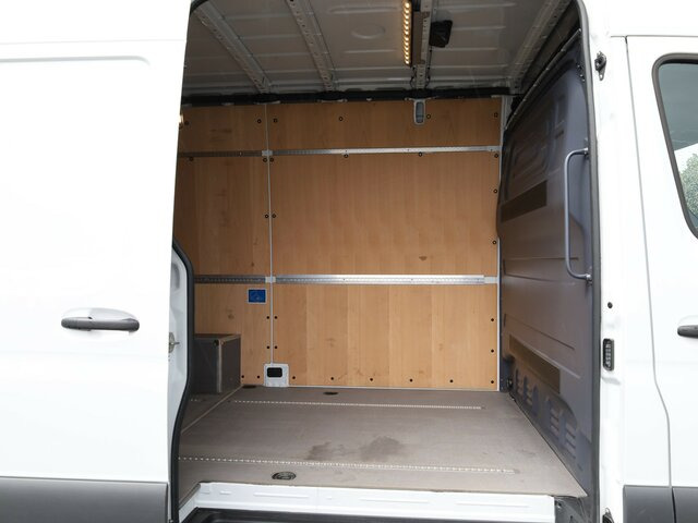 MERCEDES-BENZ Sprinter 317 CDI Kasten,L2H2,MBUX,Kamera - Panel van: picture 2 MERCEDES-BENZ Sprinter 317 CDI Kasten,L2H2,MBUX,Kamera - Panel van: picture 2