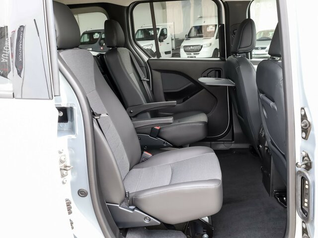 MERCEDES-BENZ T 180 Progressive,AMF Rollstuhlrampe,LED,Navi... - Passenger van: picture 3 MERCEDES-BENZ T 180 Progressive,AMF Rollstuhlrampe,LED,Navi... - Passenger van: picture 3