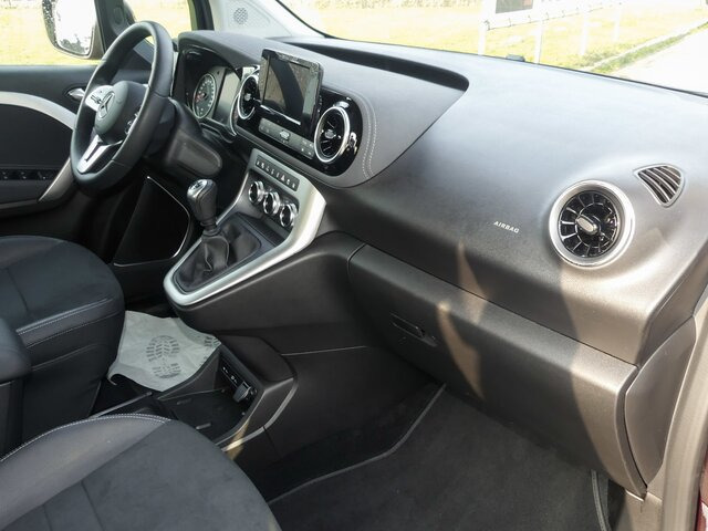 MERCEDES-BENZ T 180 Progressive,MBUX,LED,Navi,Kamera,Tempomat... - Passenger van: picture 2 MERCEDES-BENZ T 180 Progressive,MBUX,LED,Navi,Kamera,Tempomat... - Passenger van: picture 2
