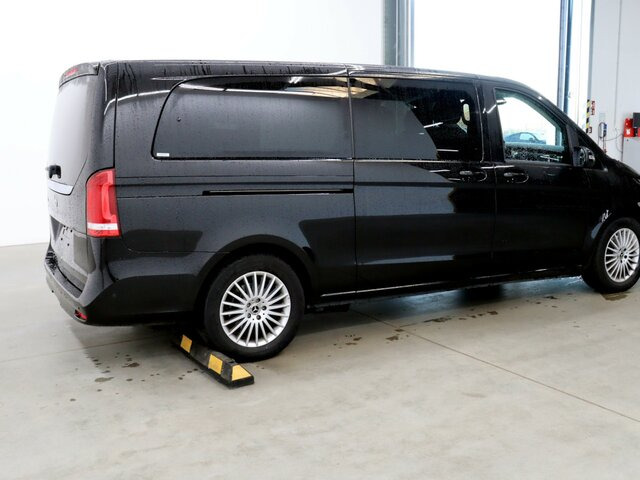 Passenger van MERCEDES-BENZ V 300 Avantgarde Extralang,2xSchiebetür el.,AHK: picture 11