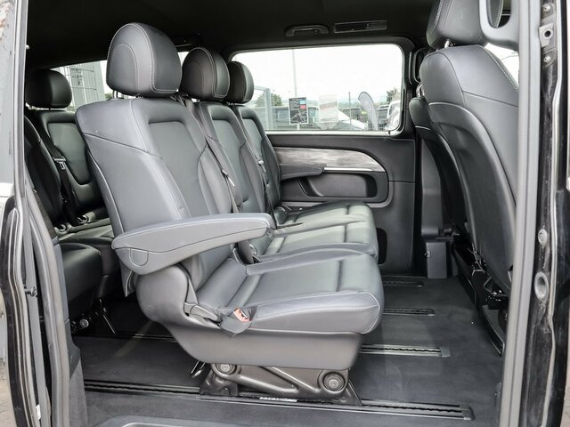 MERCEDES-BENZ V 300 Avantgarde Extralang,Allrad,2Schiebetüren - Minibus, Passenger van: picture 4 MERCEDES-BENZ V 300 Avantgarde Extralang,Allrad,2Schiebetüren - Minibus, Passenger van: picture 4