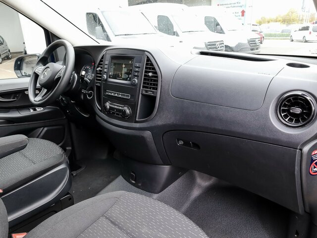 MERCEDES-BENZ Vito 114 TourerPro,Extralang,8Sitzer,Automatik... - Passenger van: picture 4 MERCEDES-BENZ Vito 114 TourerPro,Extralang,8Sitzer,Automatik... - Passenger van: picture 4