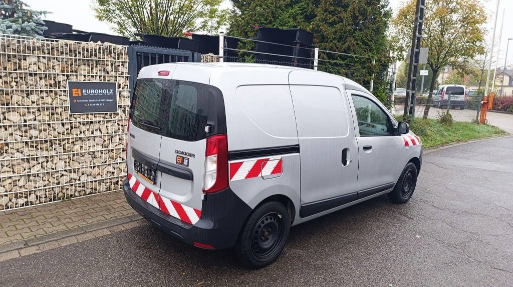 Dacia Dokker Transporter, Kastenwagen mit Schubladen - Small van: picture 4 Dacia Dokker Transporter, Kastenwagen mit Schubladen - Small van: picture 4