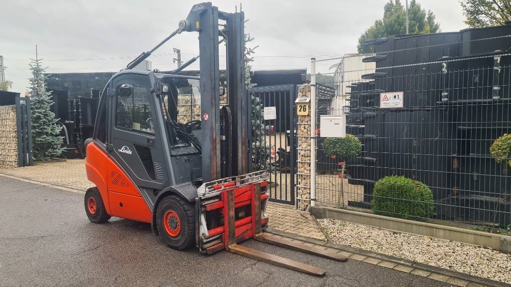 Linde H 30 D, Seitenschieber, Positionierer, Triplex - Diesel forklift: picture 3 Linde H 30 D, Seitenschieber, Positionierer, Triplex - Diesel forklift: picture 3