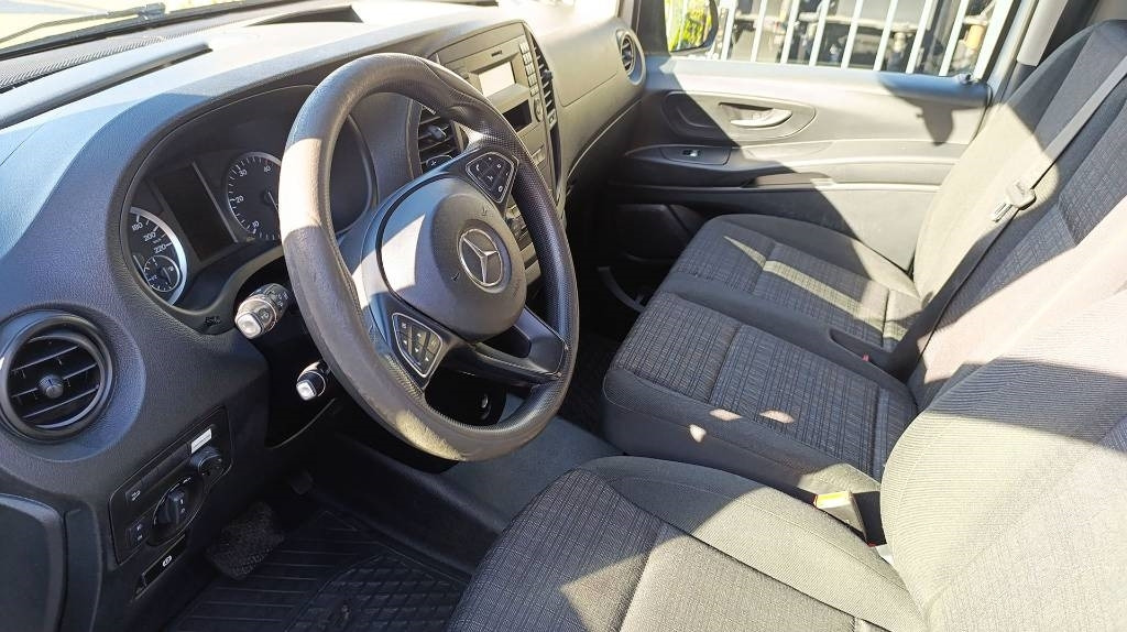 Box van Mercedes-Benz Vito 114 CDI Allrad-Werkstattschränke-Standheizung: picture 29