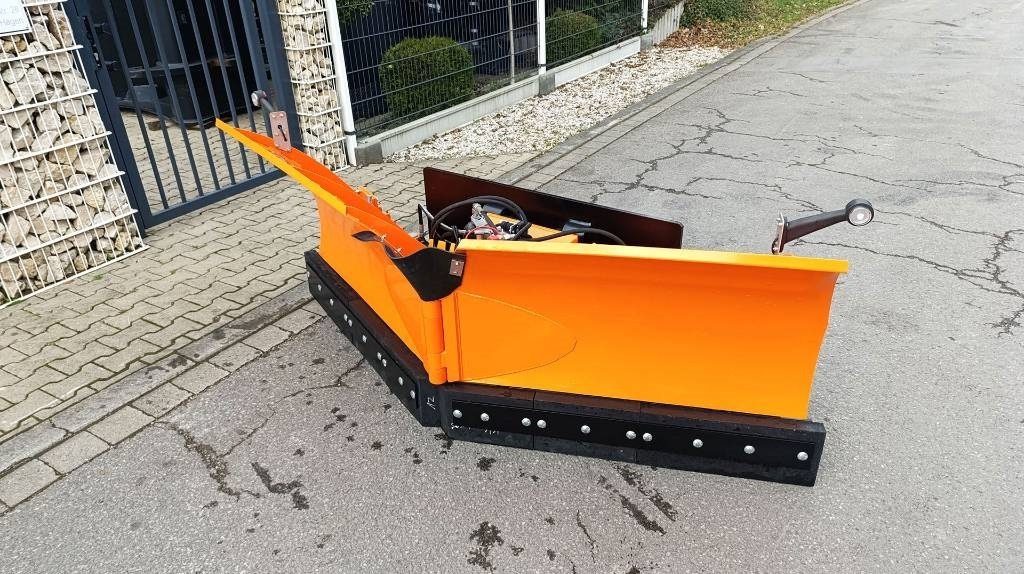Pflug PU2100 Radlader Dreipunkt Komfort Steuerung - Snow plough for Agricultural machinery: picture 3 Pflug PU2100 Radlader Dreipunkt Komfort Steuerung - Snow plough for Agricultural machinery: picture 3