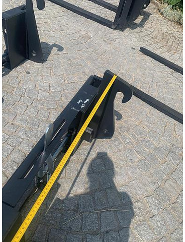 Big BIG Adapter Volvo L30 auf Euro Aufnahme - Attachment: picture 4 Big BIG Adapter Volvo L30 auf Euro Aufnahme - Attachment: picture 4