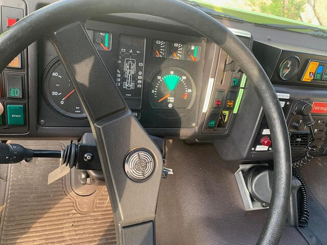 Fire truck Steyr 15S31 4x4 Feuerwehrfahrzeug: picture 10 Fire truck Steyr 15S31 4x4 Feuerwehrfahrzeug: picture 10