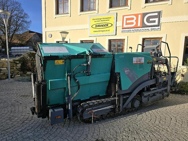 Vögele Super 800 Asphaltfertiger - Asphalt machine: picture 2 Vögele Super 800 Asphaltfertiger - Asphalt machine: picture 2
