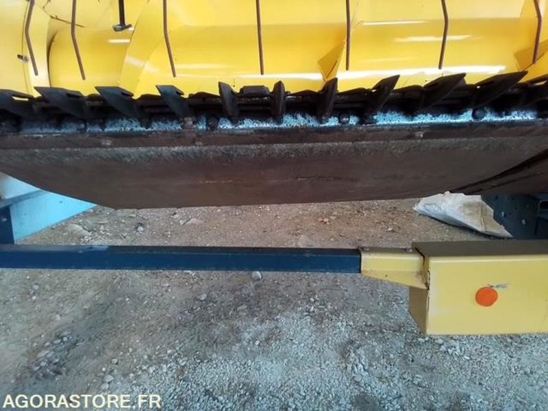 BARRE DE COUPE NEW HOLLAND HAUTE CAPACITE - 2009 - Agricultural machinery: picture 2 BARRE DE COUPE NEW HOLLAND HAUTE CAPACITE - 2009 - Agricultural machinery: picture 2