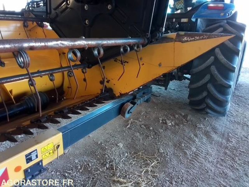 BARRE DE COUPE NEW HOLLAND HAUTE CAPACITE - 2009 - Agricultural machinery: picture 4 BARRE DE COUPE NEW HOLLAND HAUTE CAPACITE - 2009 - Agricultural machinery: picture 4