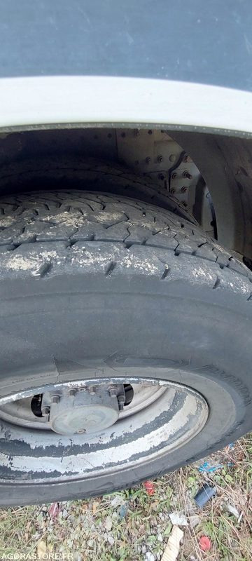 Garbage truck BENNE A ORDURES MENAGERES 14M3 - RENAULT PREMIUM - LOT N°2: picture 15 Garbage truck BENNE A ORDURES MENAGERES 14M3 - RENAULT PREMIUM - LOT N°2: picture 15