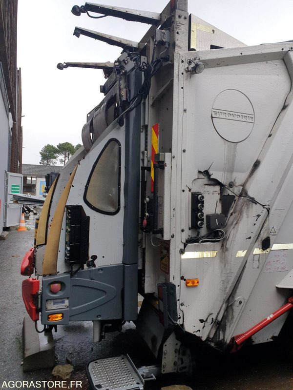BOM RENAULT PREMIUM 340 - 20 m3 sur châssis 26T - 2014 - 180000km - Garbage truck: picture 5 BOM RENAULT PREMIUM 340 - 20 m3 sur châssis 26T - 2014 - 180000km - Garbage truck: picture 5