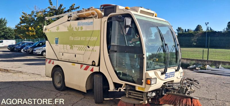Balayeuse Euroclean Sicas modèle Millennium " New Generation" - Road sweeper: picture 1 Balayeuse Euroclean Sicas modèle Millennium " New Generation" - Road sweeper: picture 1
