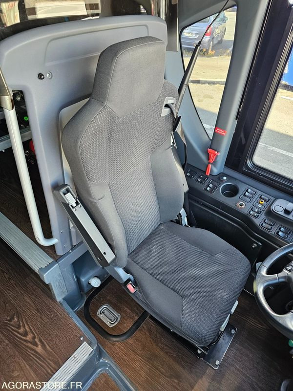 CAR SCANIA OMNIEXPRESS - DX889PX - 2015 - 818400 KMS - 129 - Coach: picture 5 CAR SCANIA OMNIEXPRESS - DX889PX - 2015 - 818400 KMS - 129 - Coach: picture 5