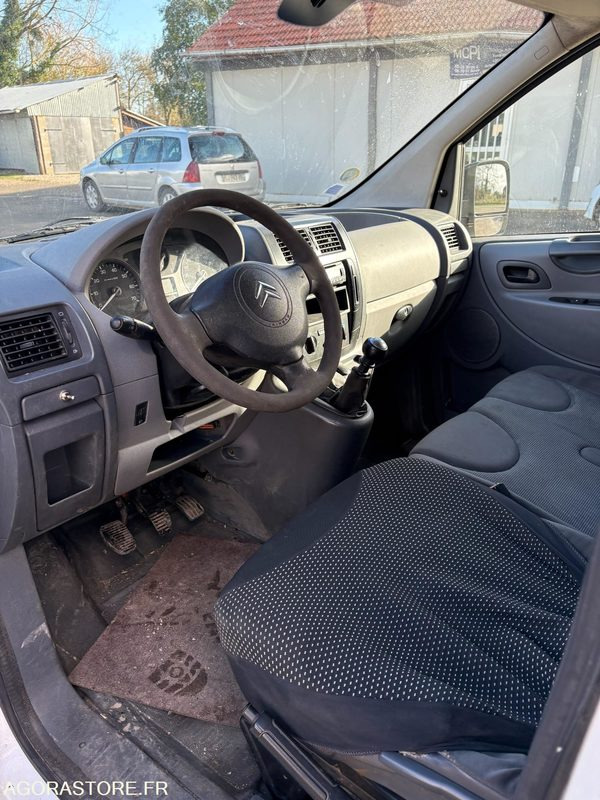 CITROEN JUMPY 2011 - Small van: picture 5 CITROEN JUMPY 2011 - Small van: picture 5