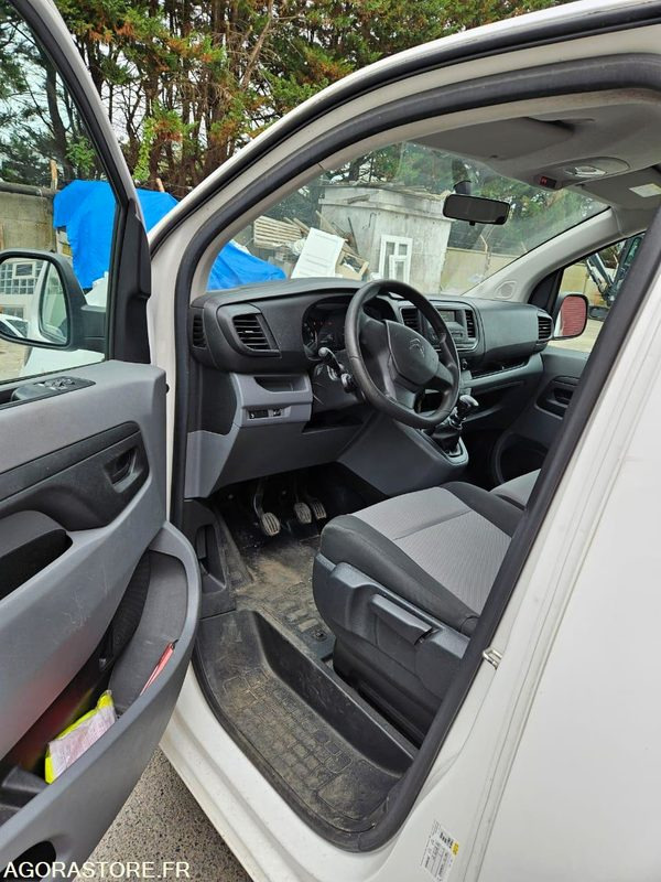 CITROEN JUMPY SPACE TOURER  9 places 240051 kms ANNÉE 2019 - Minibus, Passenger van: picture 5 CITROEN JUMPY SPACE TOURER  9 places 240051 kms ANNÉE 2019 - Minibus, Passenger van: picture 5