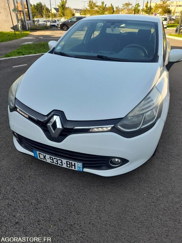 CLIO - Car: picture 4 CLIO - Car: picture 4