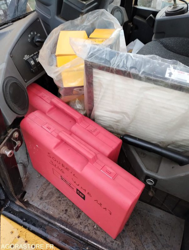 Chargeuse Carterpillar - Loader: picture 5 Chargeuse Carterpillar - Loader: picture 5