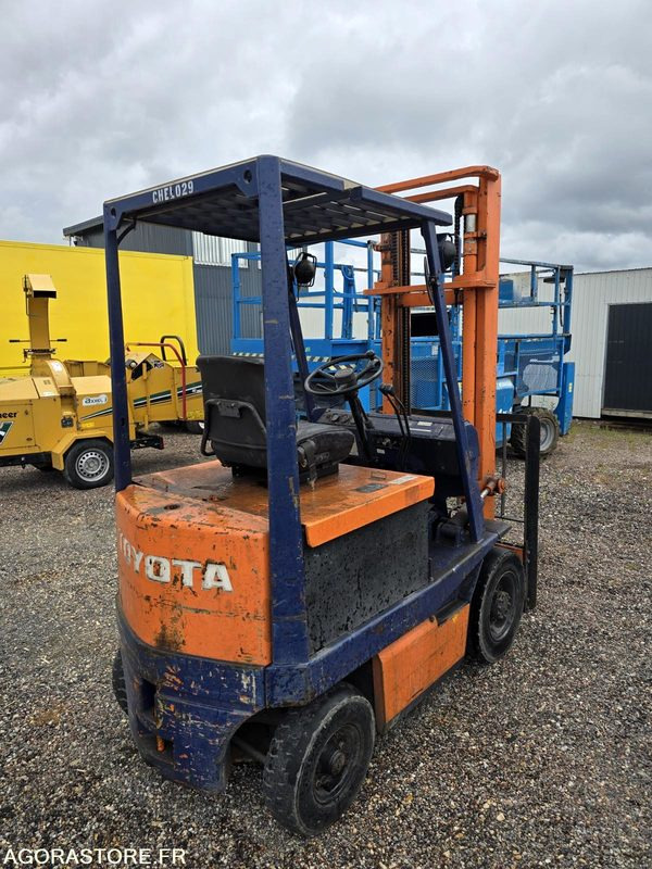 Chariot Elevateur Electrique Toyota 25 - Forklift: picture 4 Chariot Elevateur Electrique Toyota 25 - Forklift: picture 4