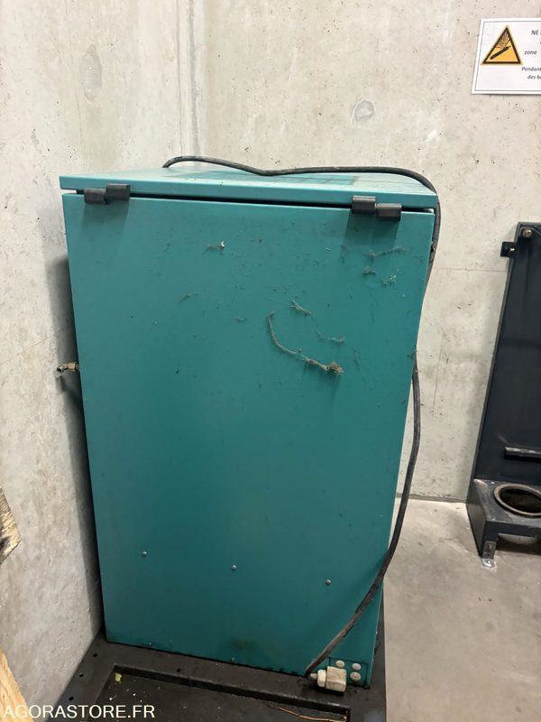 Compresseur BAUER type MV5 - Air compressor: picture 1 Compresseur BAUER type MV5 - Air compressor: picture 1