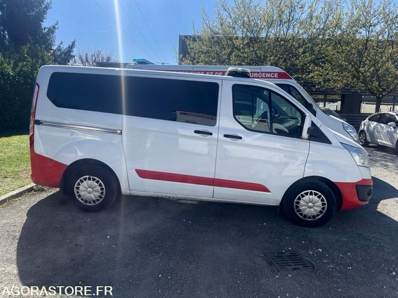 DQ-048-QV - Non Roulant - Pour pièces - FORD CUSTOM - VASP - 361 398 Kms - Ambulance: picture 1 DQ-048-QV - Non Roulant - Pour pièces - FORD CUSTOM - VASP - 361 398 Kms - Ambulance: picture 1