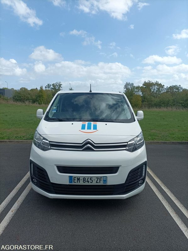 EM-845-ZF - Roulant - CITROEN JUMPY SPACE TOURER - VP - 9 PLACES - 295 820 Kms - Minibus, Passenger van: picture 3 EM-845-ZF - Roulant - CITROEN JUMPY SPACE TOURER - VP - 9 PLACES - 295 820 Kms - Minibus, Passenger van: picture 3