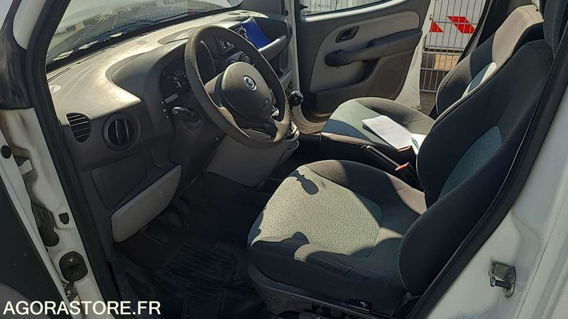 Small van FIAT DOBLO CARGO - 2007 - 98427KM - 718 AWC 67: picture 12 Small van FIAT DOBLO CARGO - 2007 - 98427KM - 718 AWC 67: picture 12