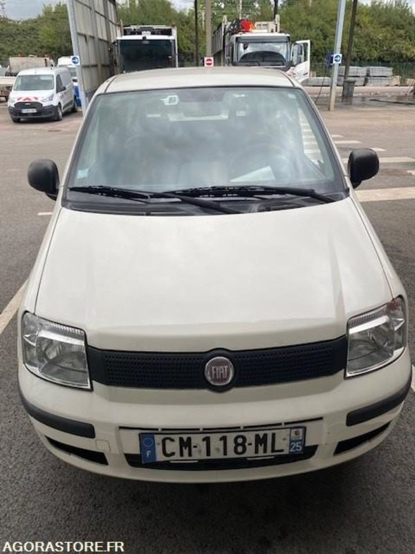 FIAT PANDA ESSENCE (PAR 1427) - Car: picture 4 FIAT PANDA ESSENCE (PAR 1427) - Car: picture 4