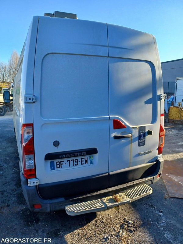 FOURGON RENAULT MASTER L2H2 - 204 623 KM - 2010 / BF779EW - Panel van: picture 4 FOURGON RENAULT MASTER L2H2 - 204 623 KM - 2010 / BF779EW - Panel van: picture 4