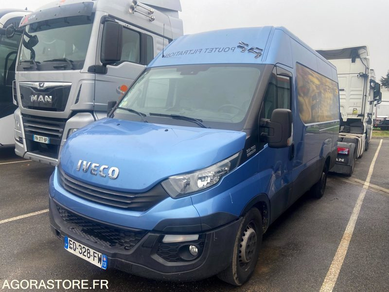 Fourgon Iveco Daily - 2017 - 80000 Kms - Panel van: picture 2 Fourgon Iveco Daily - 2017 - 80000 Kms - Panel van: picture 2
