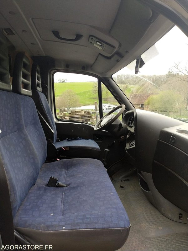 Iveco benne 35c12 - Tipper van: picture 3 Iveco benne 35c12 - Tipper van: picture 3