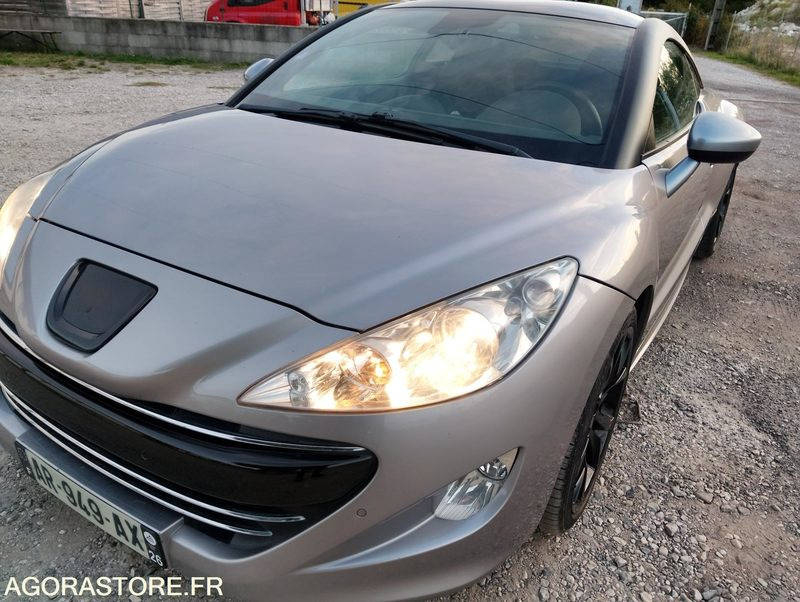 Lot B1 RCZ - 2010 - 152 522 kms - Car: picture 4 Lot B1 RCZ - 2010 - 152 522 kms - Car: picture 4