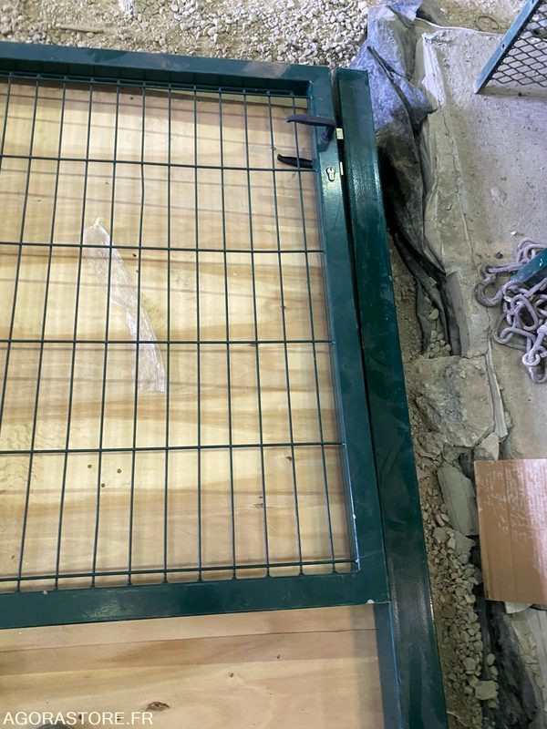 Lot de 2 portillons et 1 portail - Garden equipment: picture 3 Lot de 2 portillons et 1 portail - Garden equipment: picture 3