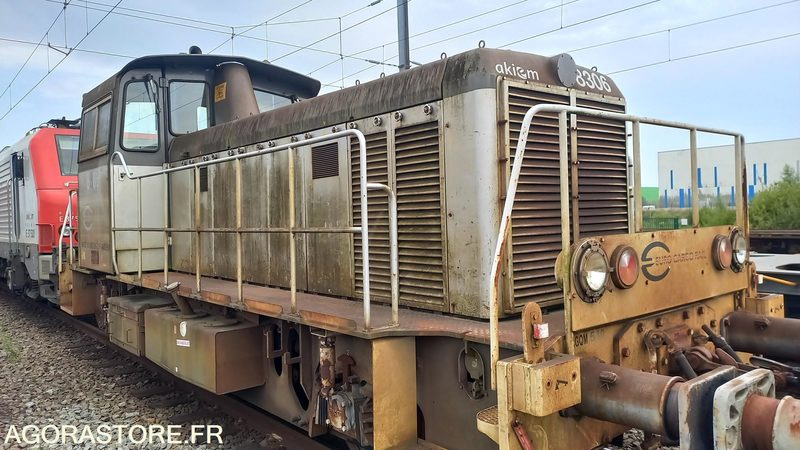 Lot de 4 Locotracteurs Y8000 RVI3 / Moyse, Fauvet Girel - Construction equipment: picture 4 Lot de 4 Locotracteurs Y8000 RVI3 / Moyse, Fauvet Girel - Construction equipment: picture 4