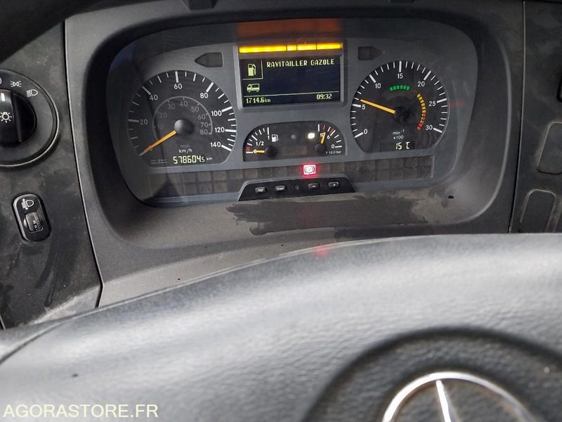 MERCEDES AXOR 1828N - 2002 / 578 610 KM - Cab chassis truck: picture 5 MERCEDES AXOR 1828N - 2002 / 578 610 KM - Cab chassis truck: picture 5