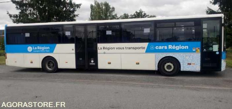 MERCEDES INTOURO N°093128 - School bus: picture 1 MERCEDES INTOURO N°093128 - School bus: picture 1