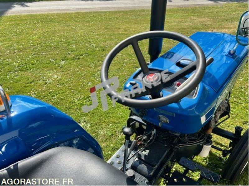 MICROTRACTEUR ISEKI 16CV 2 ROUES MOTRICES DIESEL 970H tres bon état - Farm tractor: picture 3 MICROTRACTEUR ISEKI 16CV 2 ROUES MOTRICES DIESEL 970H tres bon état - Farm tractor: picture 3