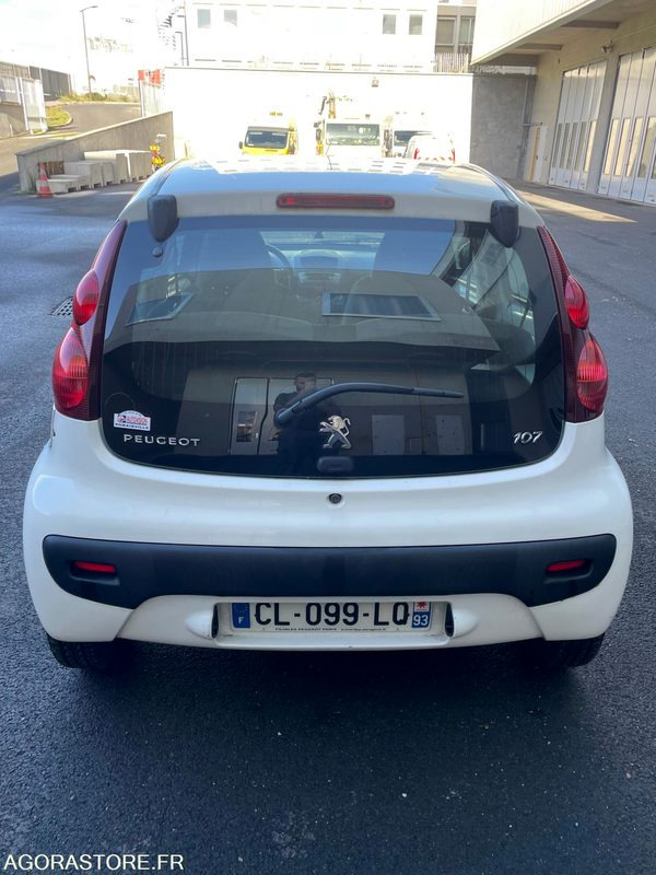 PEUGEOT 107 CL-099-LQ - Car: picture 3 PEUGEOT 107 CL-099-LQ - Car: picture 3
