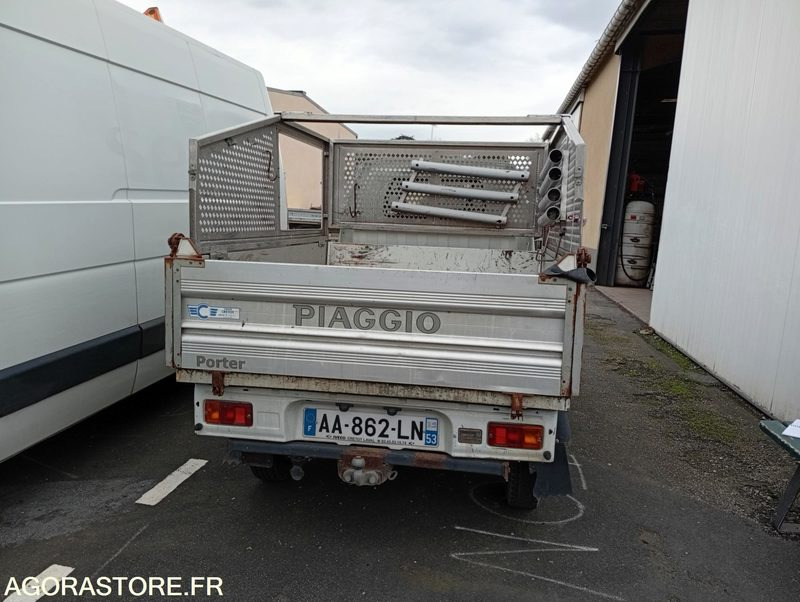 PIAGGIO - Tipper van: picture 3 PIAGGIO - Tipper van: picture 3