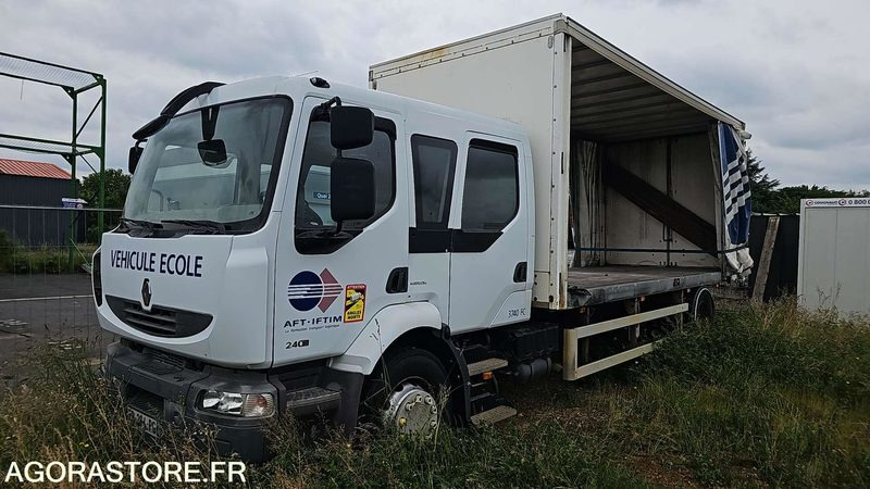 PORTEUR BACHE RENAULT MIDLUM - 2009 - 476000kms - Curtainsider truck: picture 2 PORTEUR BACHE RENAULT MIDLUM - 2009 - 476000kms - Curtainsider truck: picture 2