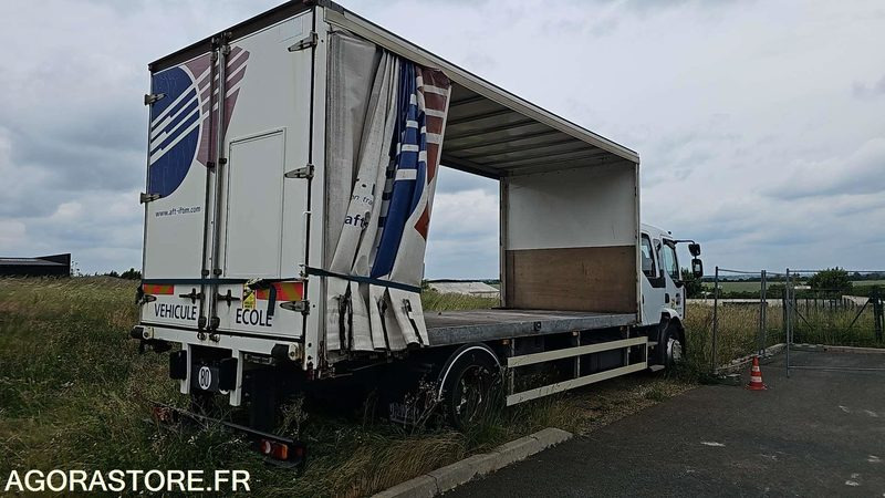 PORTEUR BACHE RENAULT MIDLUM - EB264PG - 476000kms - Curtainsider truck: picture 4 PORTEUR BACHE RENAULT MIDLUM - EB264PG - 476000kms - Curtainsider truck: picture 4