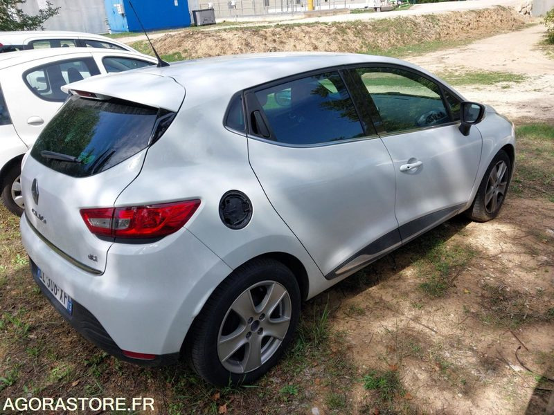 RENAULT CLIO - 133418km - 2014 - Car: picture 3 RENAULT CLIO - 133418km - 2014 - Car: picture 3