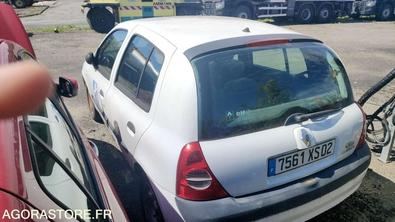 RENAULT CLIO - 2006 - 213308 KM - Car: picture 3 RENAULT CLIO - 2006 - 213308 KM - Car: picture 3