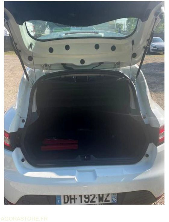 RENAULT CLIO 4 - Car: picture 5 RENAULT CLIO 4 - Car: picture 5