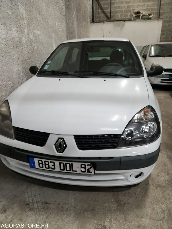 RENAULT CLIO - Car: picture 1 RENAULT CLIO - Car: picture 1